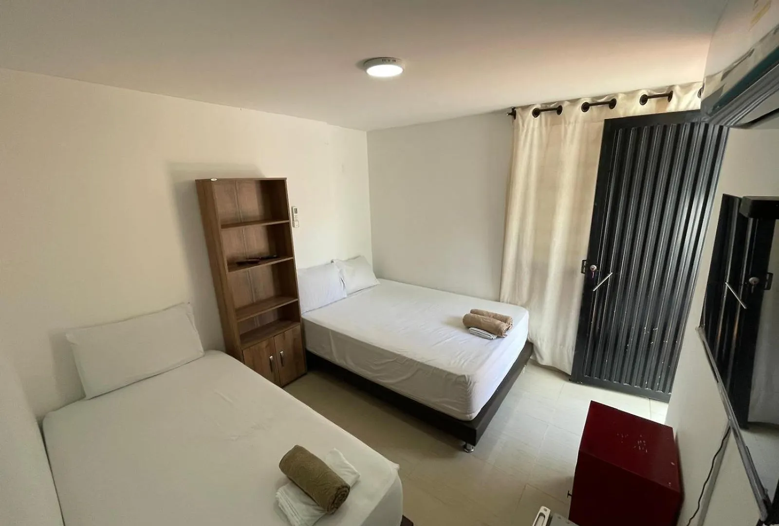 102 Swiss Hostel Lugano Gaira Colombia